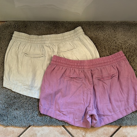 Bundle of J Crew and Old Navy shorts- size small - Picture 5 of 6